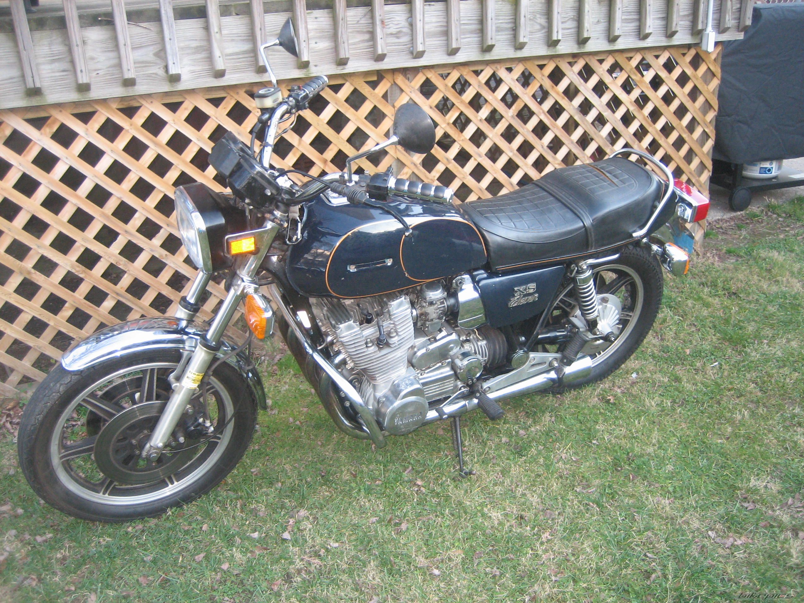 Photo 766975