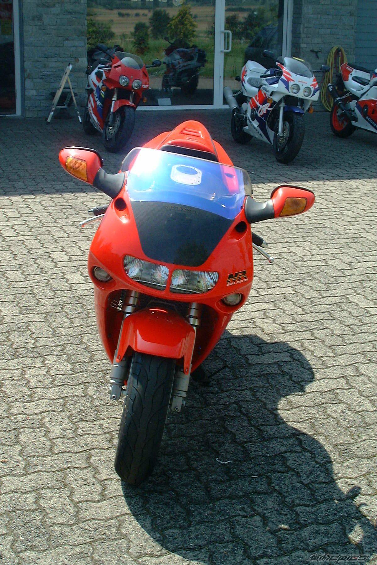 Photo 77371