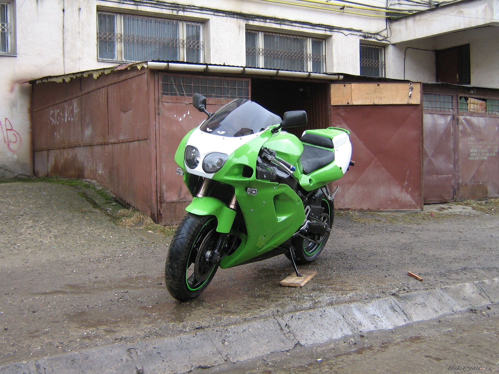 Photo 775033