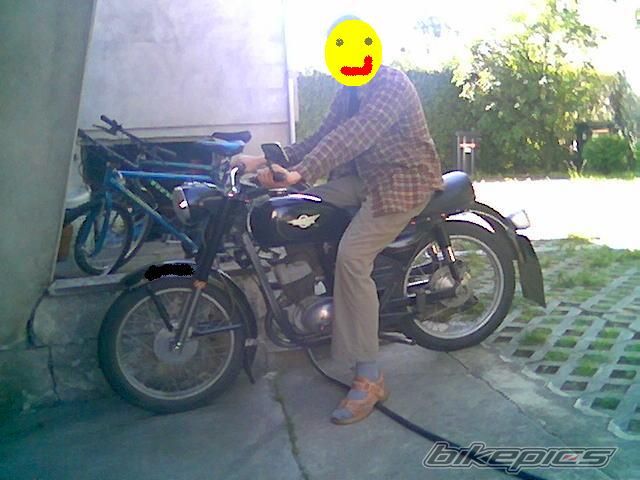 Photo 775819