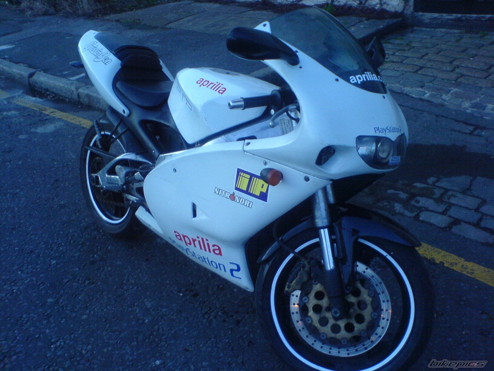 Photo 775859
