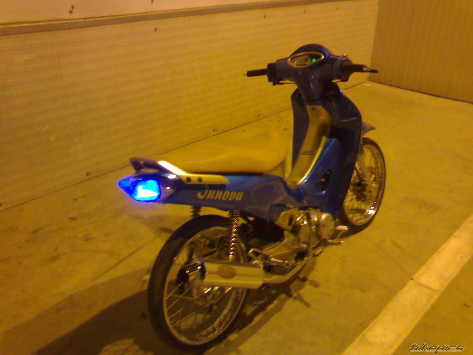 Photo 777203
