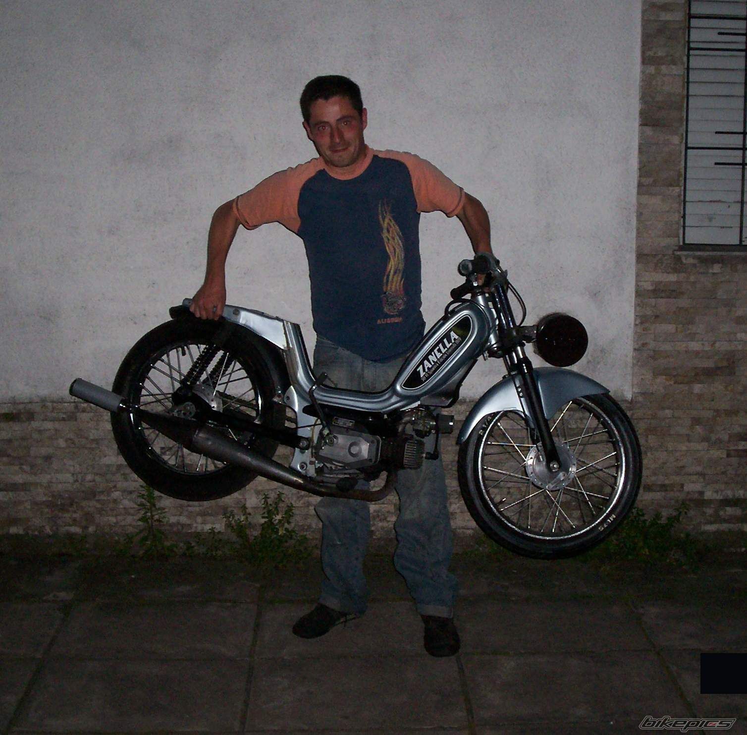 Photo 782089