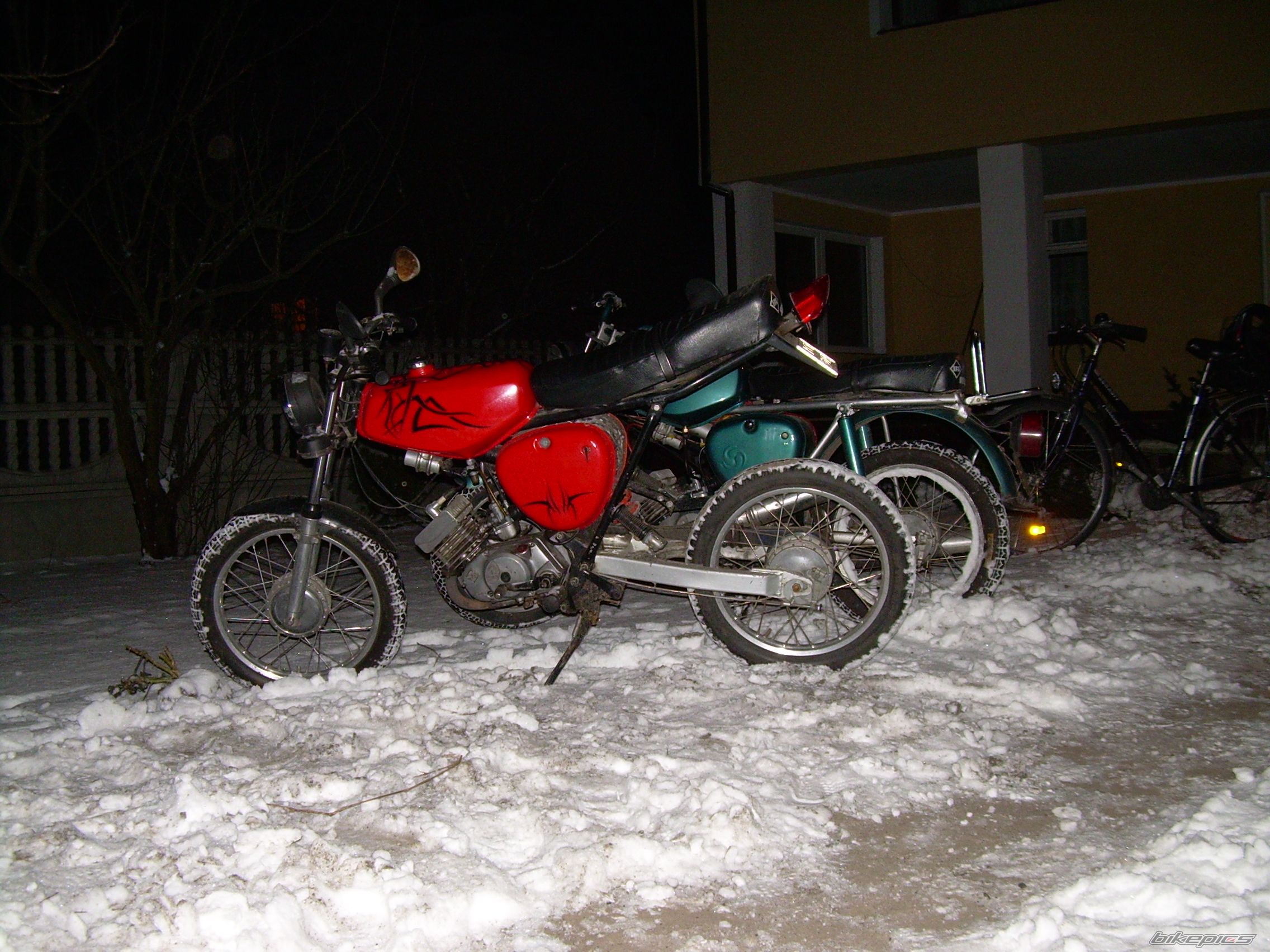 Photo 783819