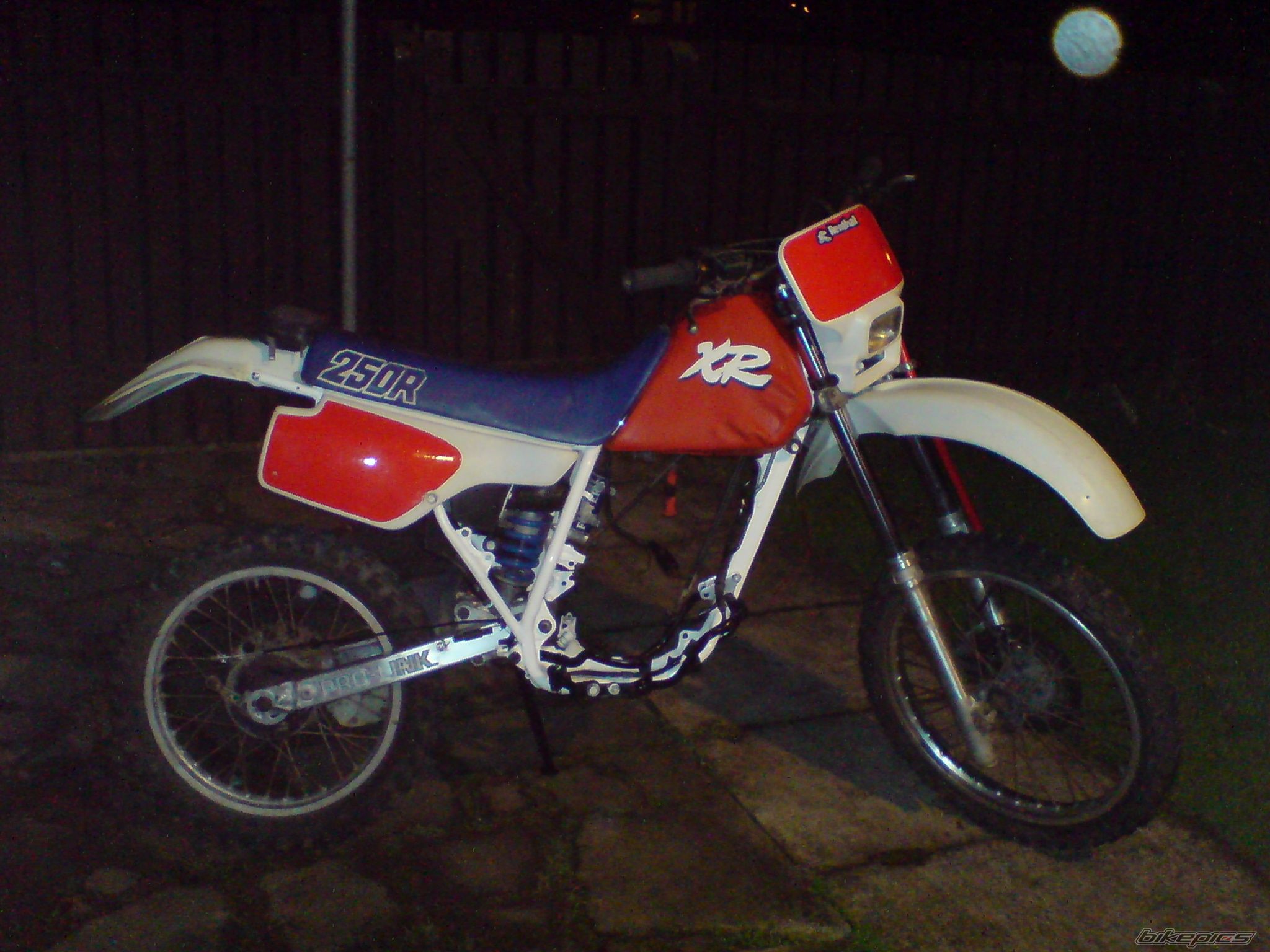 Photo 792963