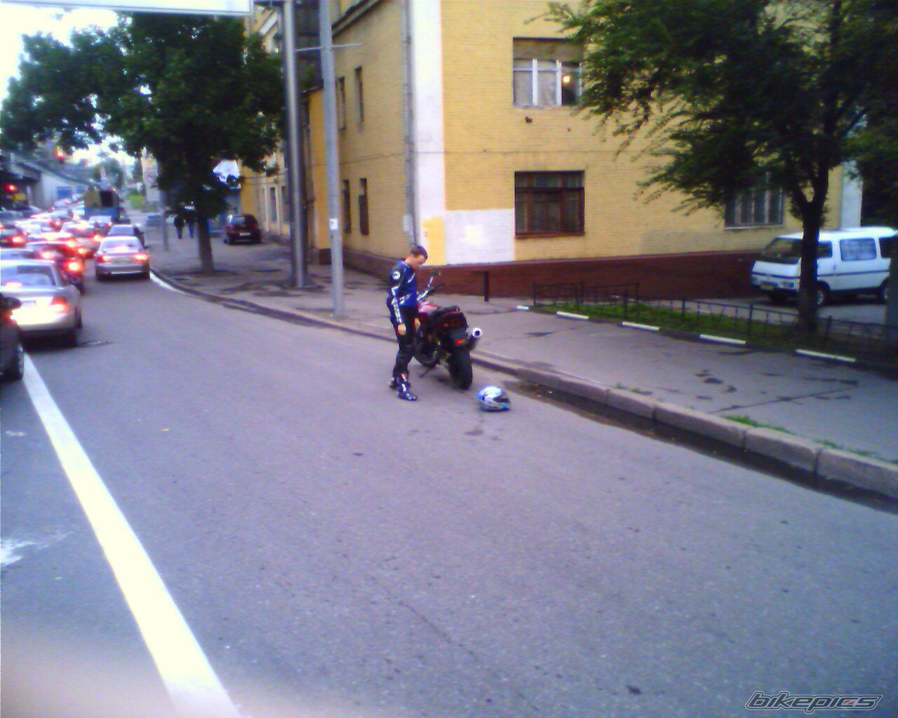 Photo 798439