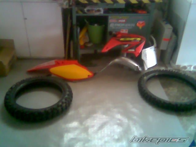 Photo 807105