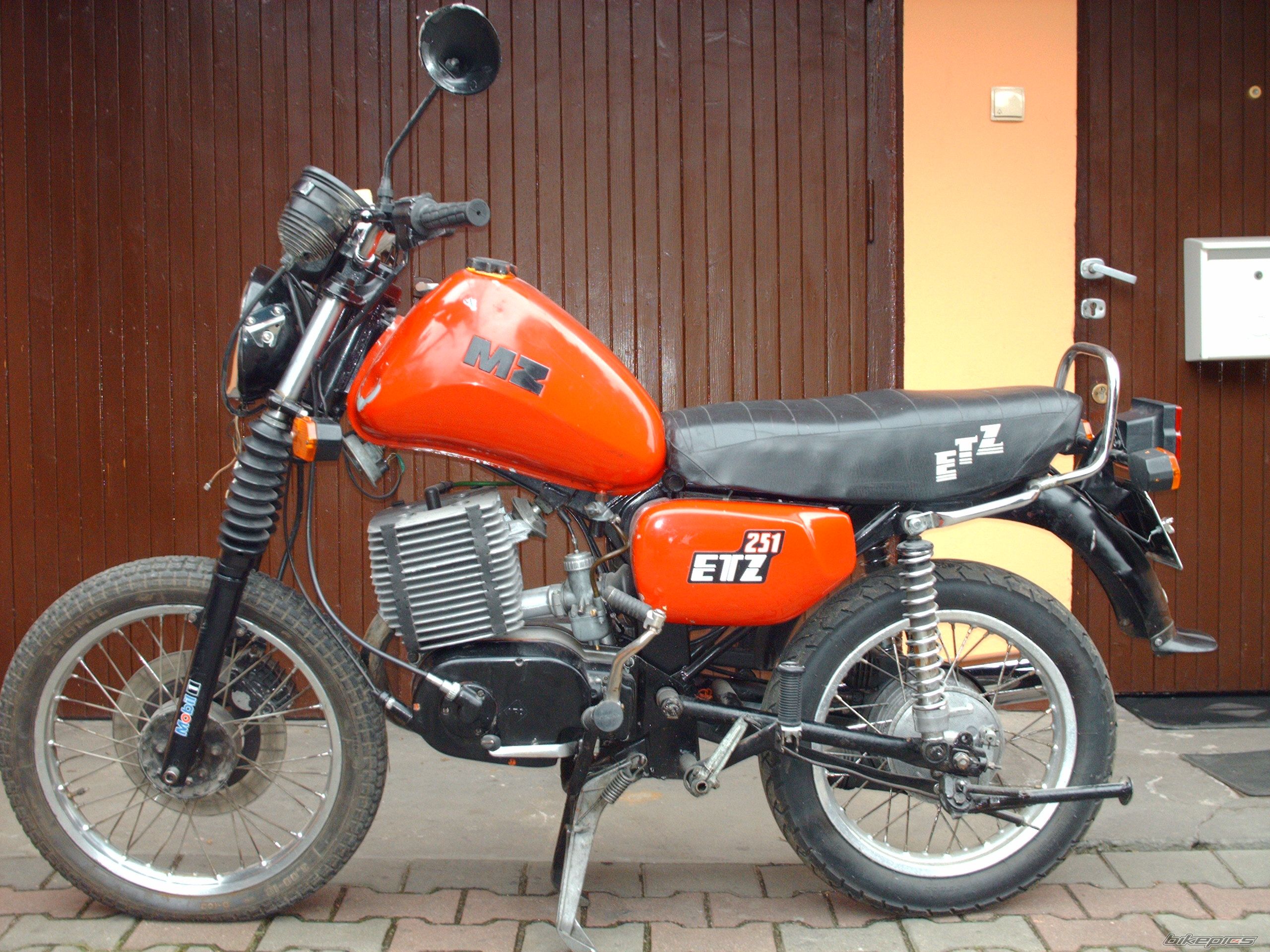 Bike Photo 810324