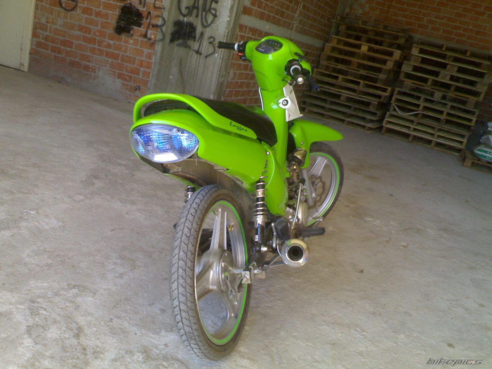 Photo 810436