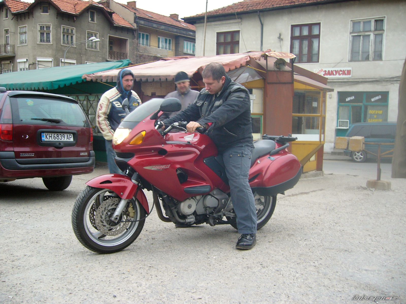 Photo 813615