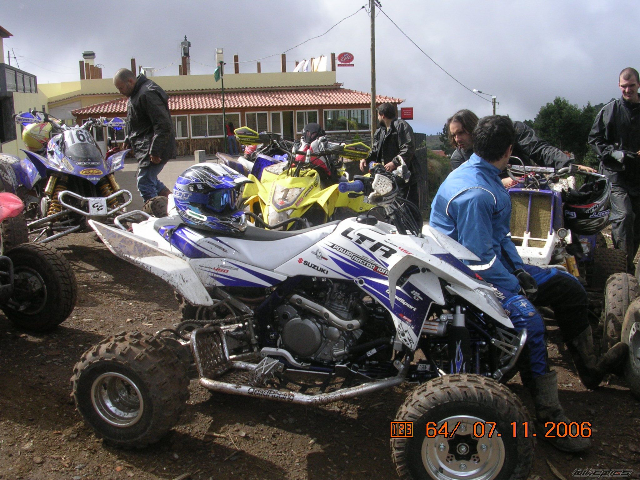 Photo 816738