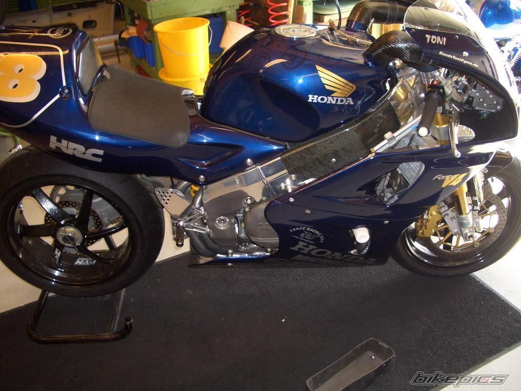 Photo 819932
