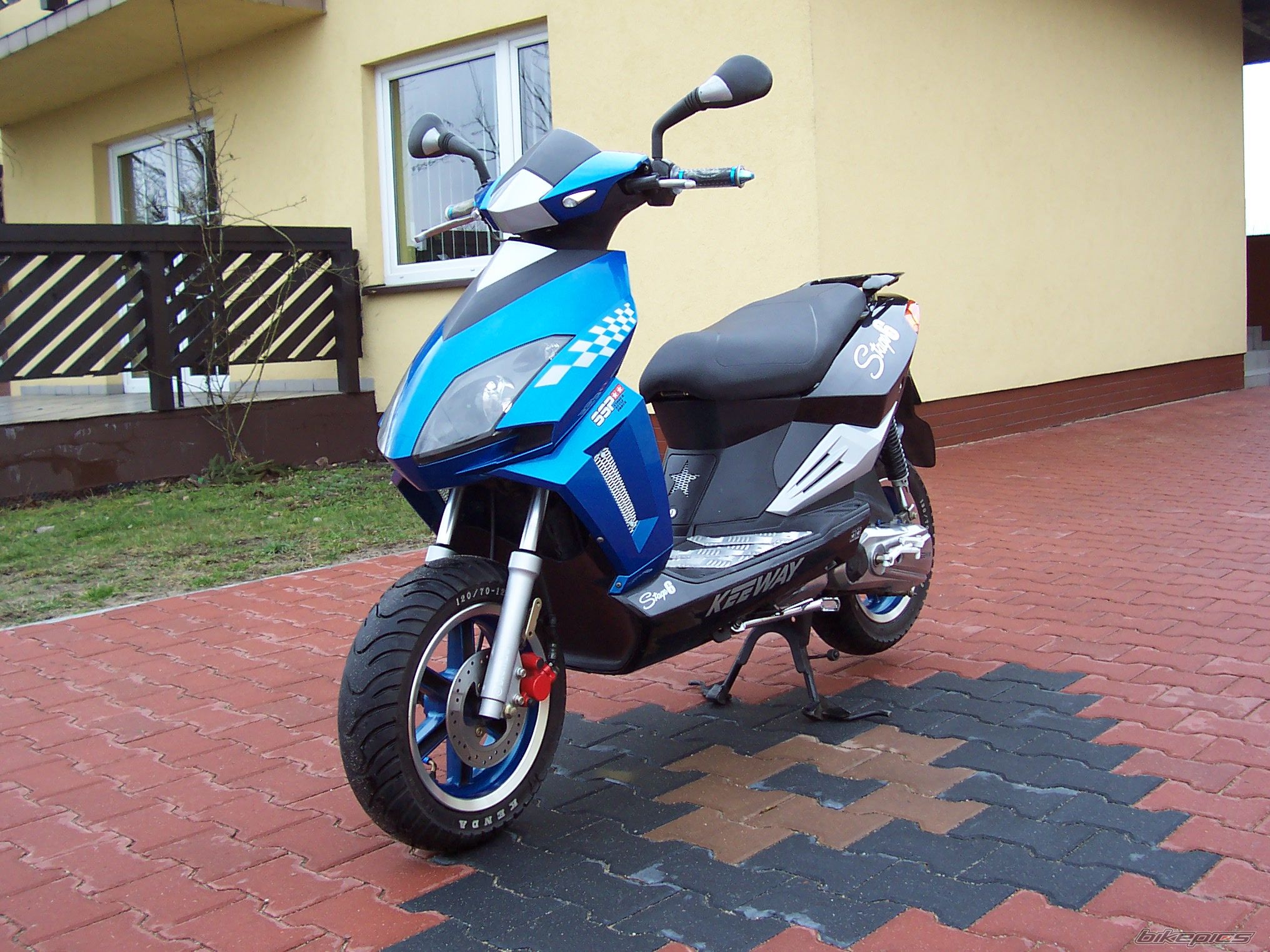 Bike Photo 823314