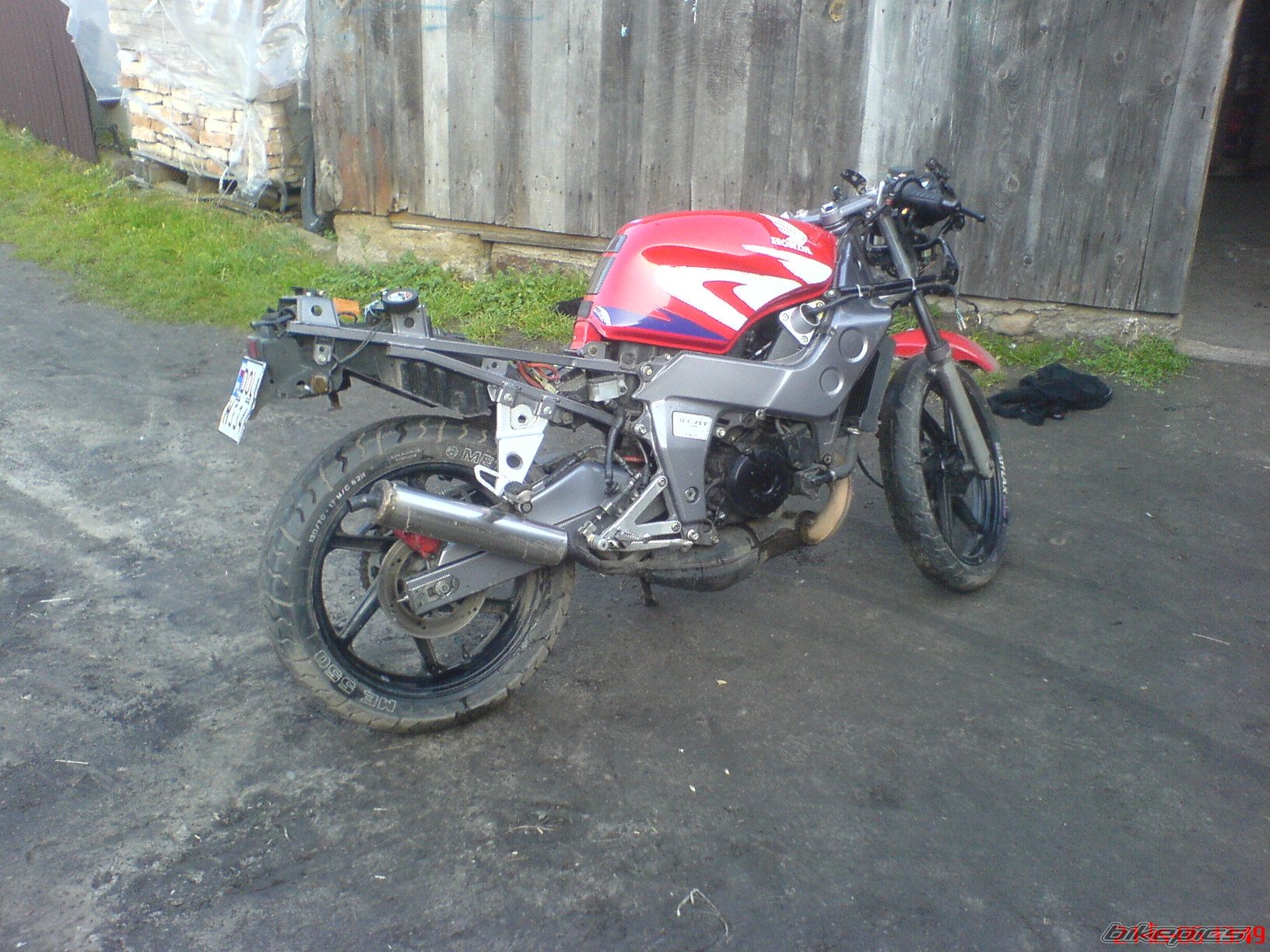 Photo 825843