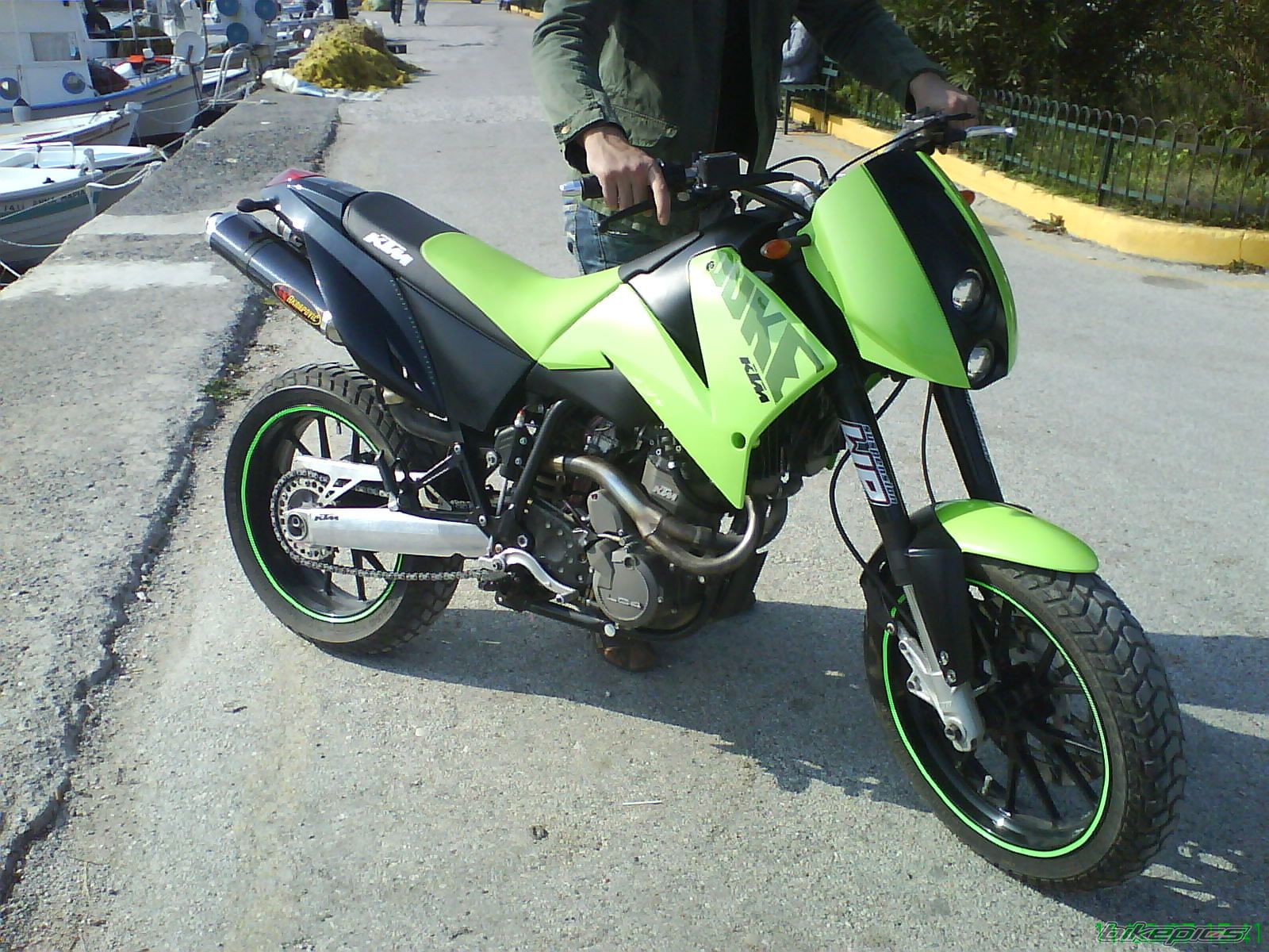 Bike Photo 826189