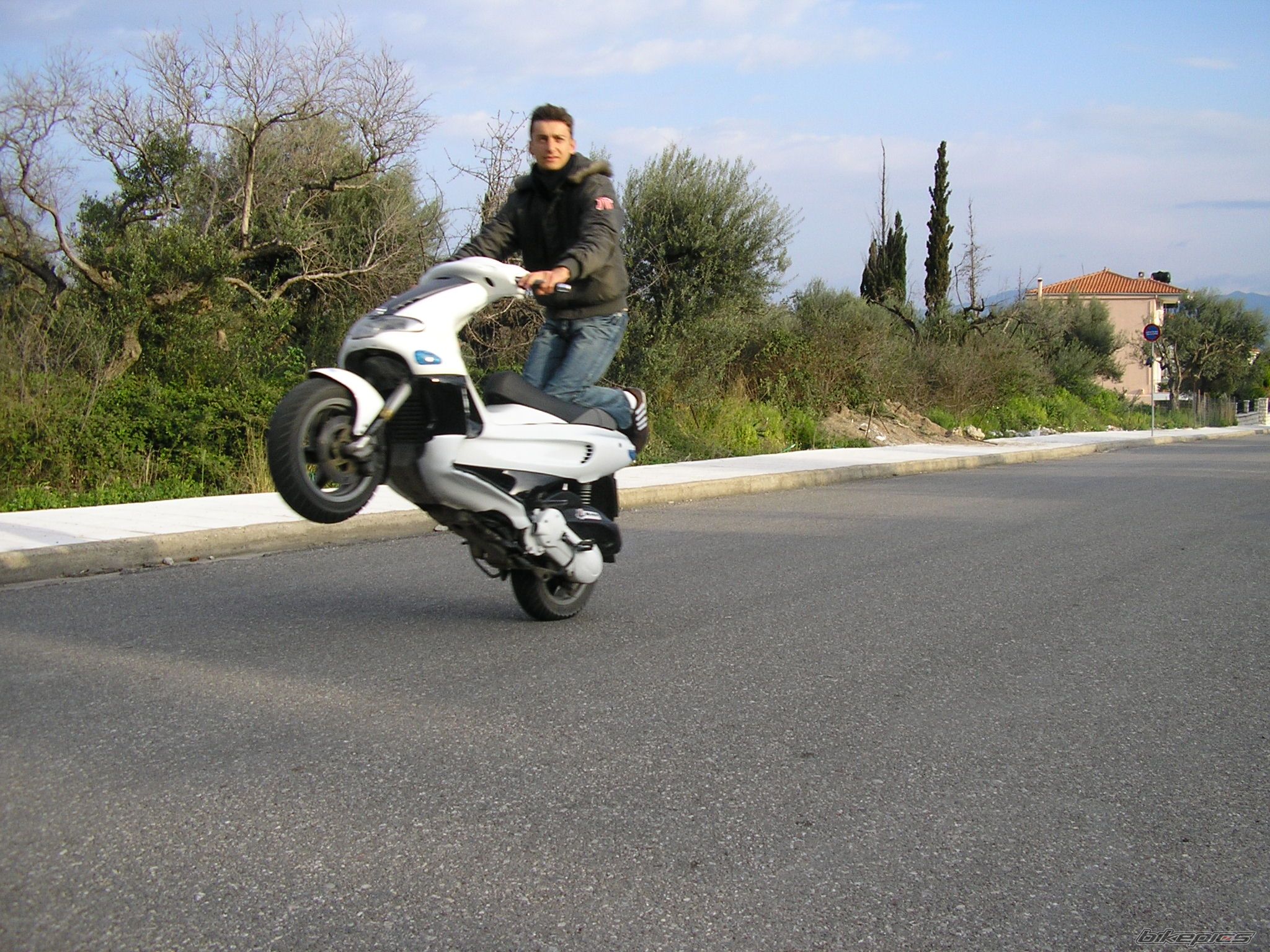 Bike Photo 826537