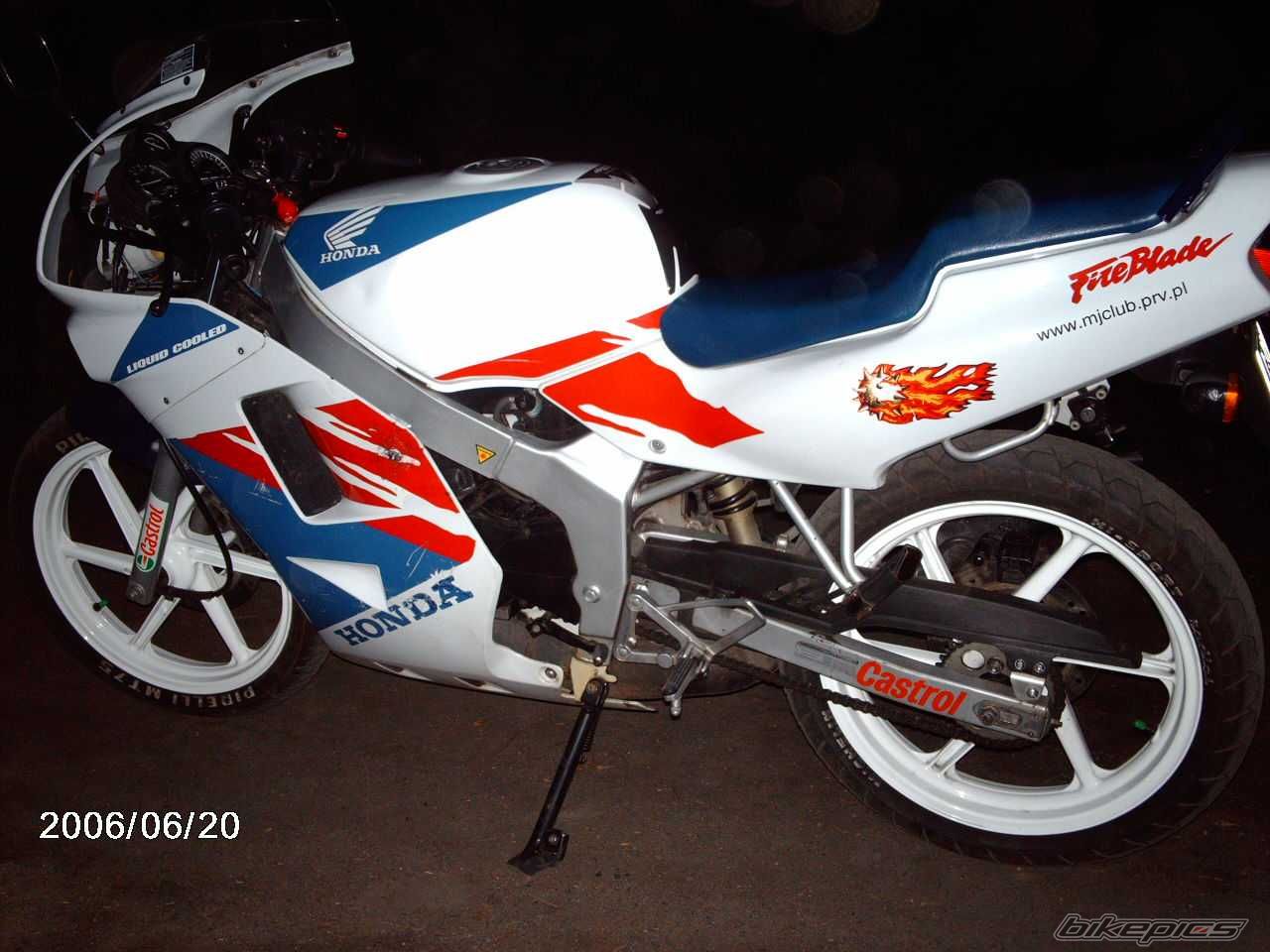 Photo 826830