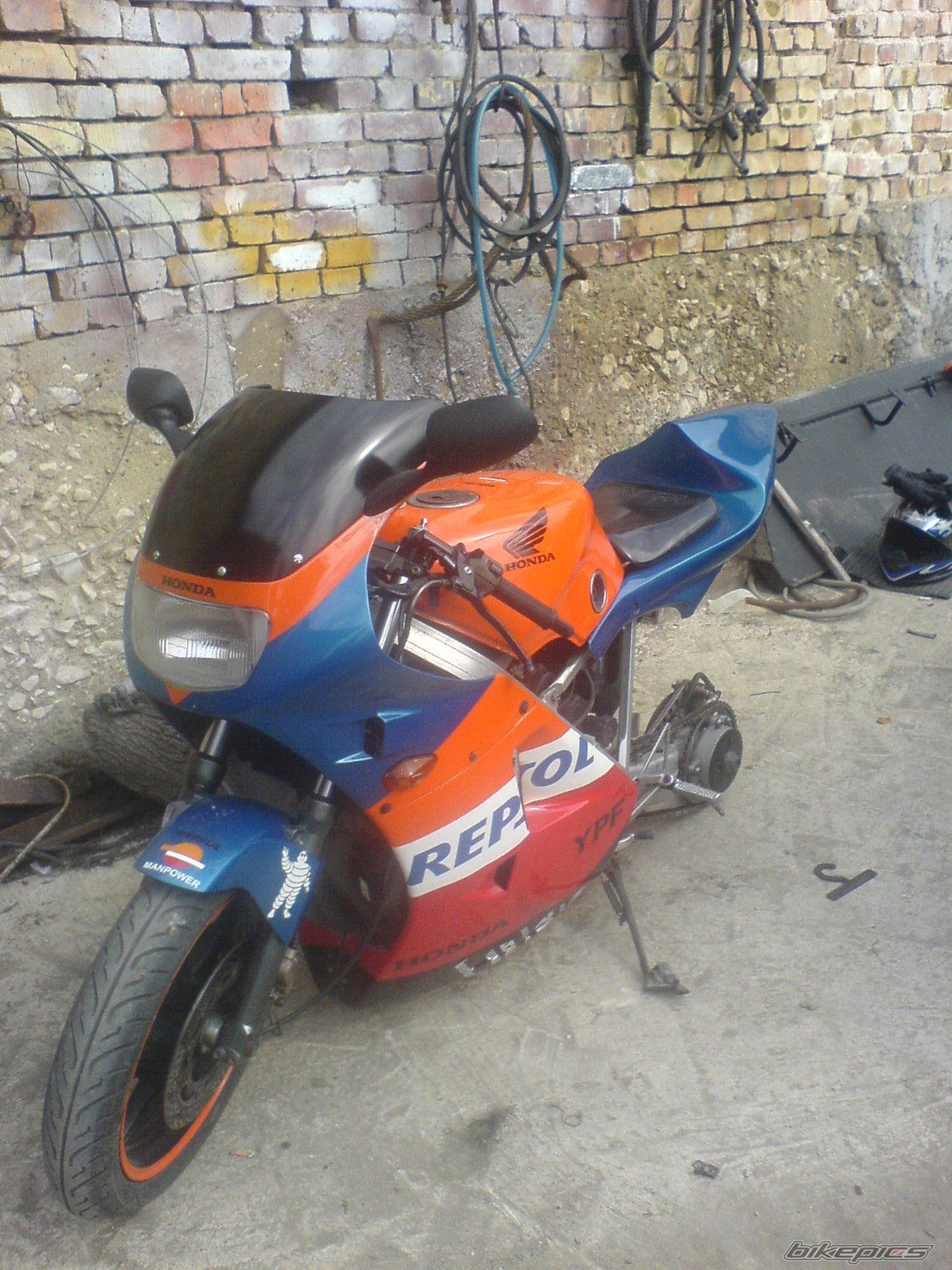 Photo 828005