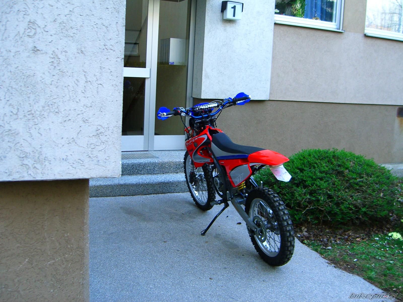 Photo 828499