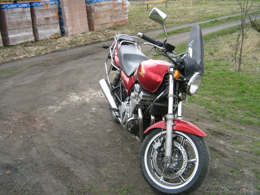 Photo 830063