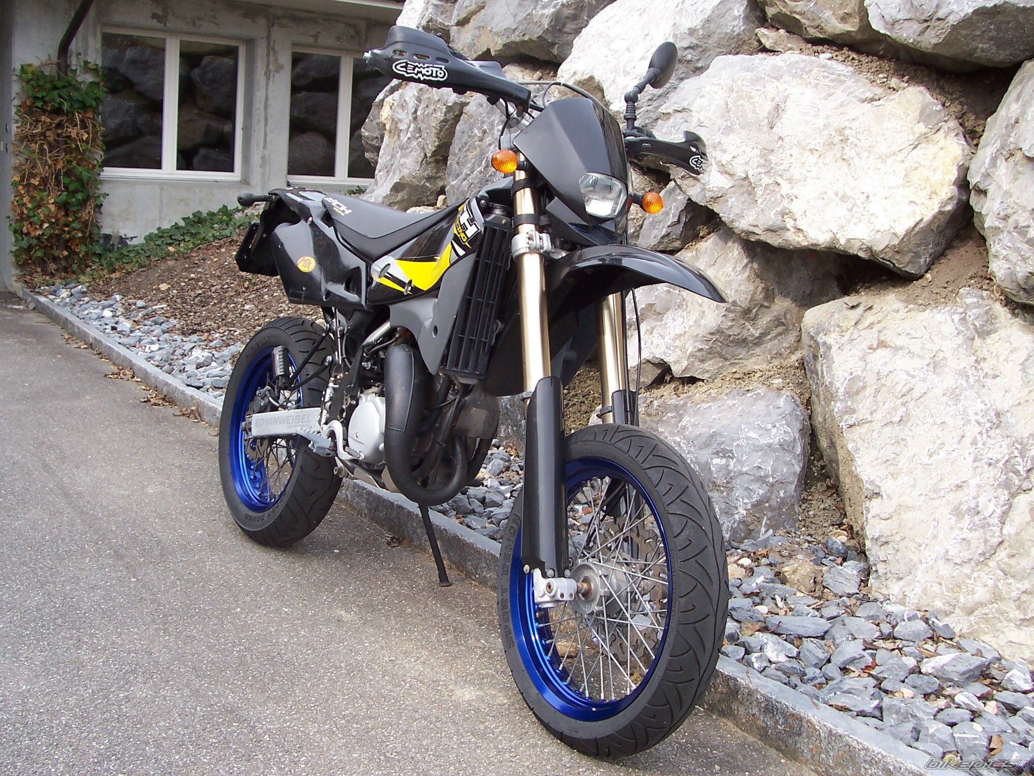 Bike Photo 832023