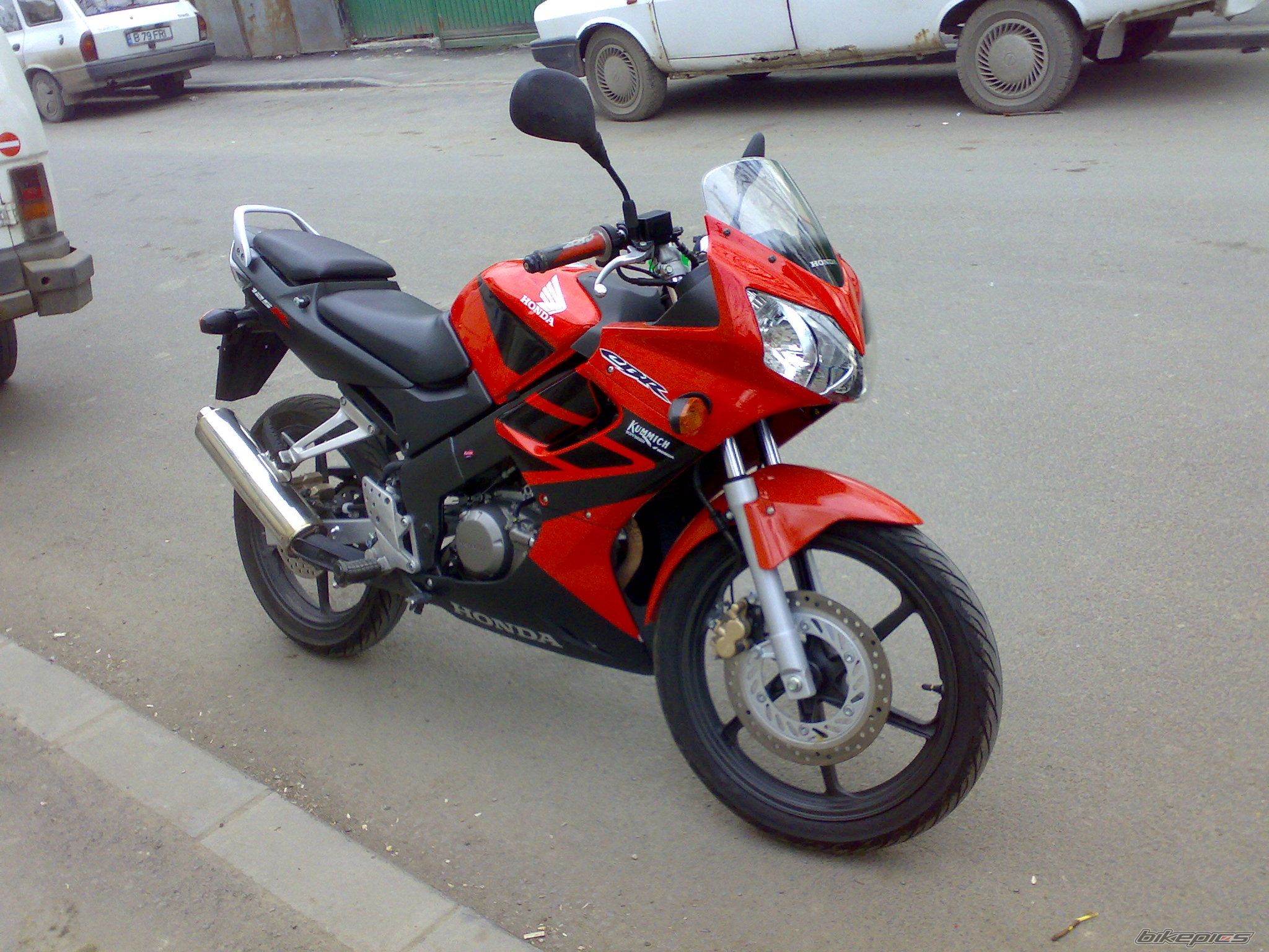 Photo 833888