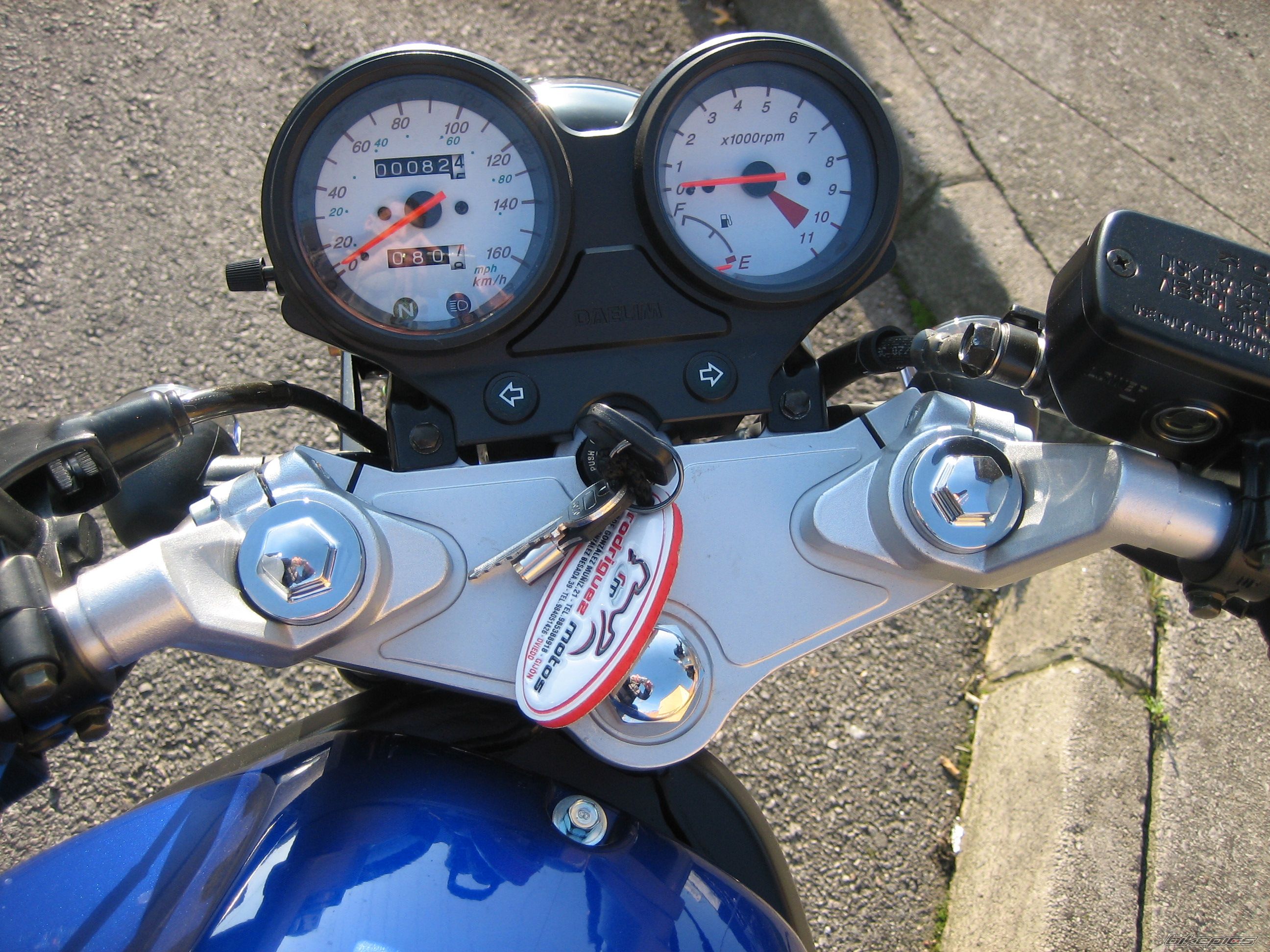 Photo 833904