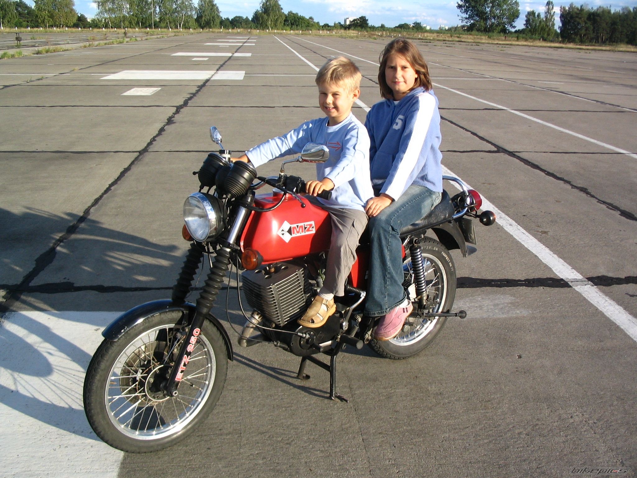 Photo 834259
