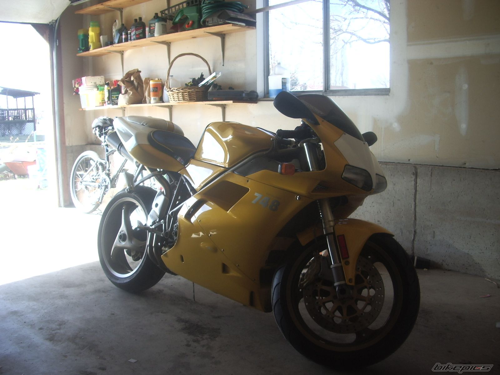 Photo 835856