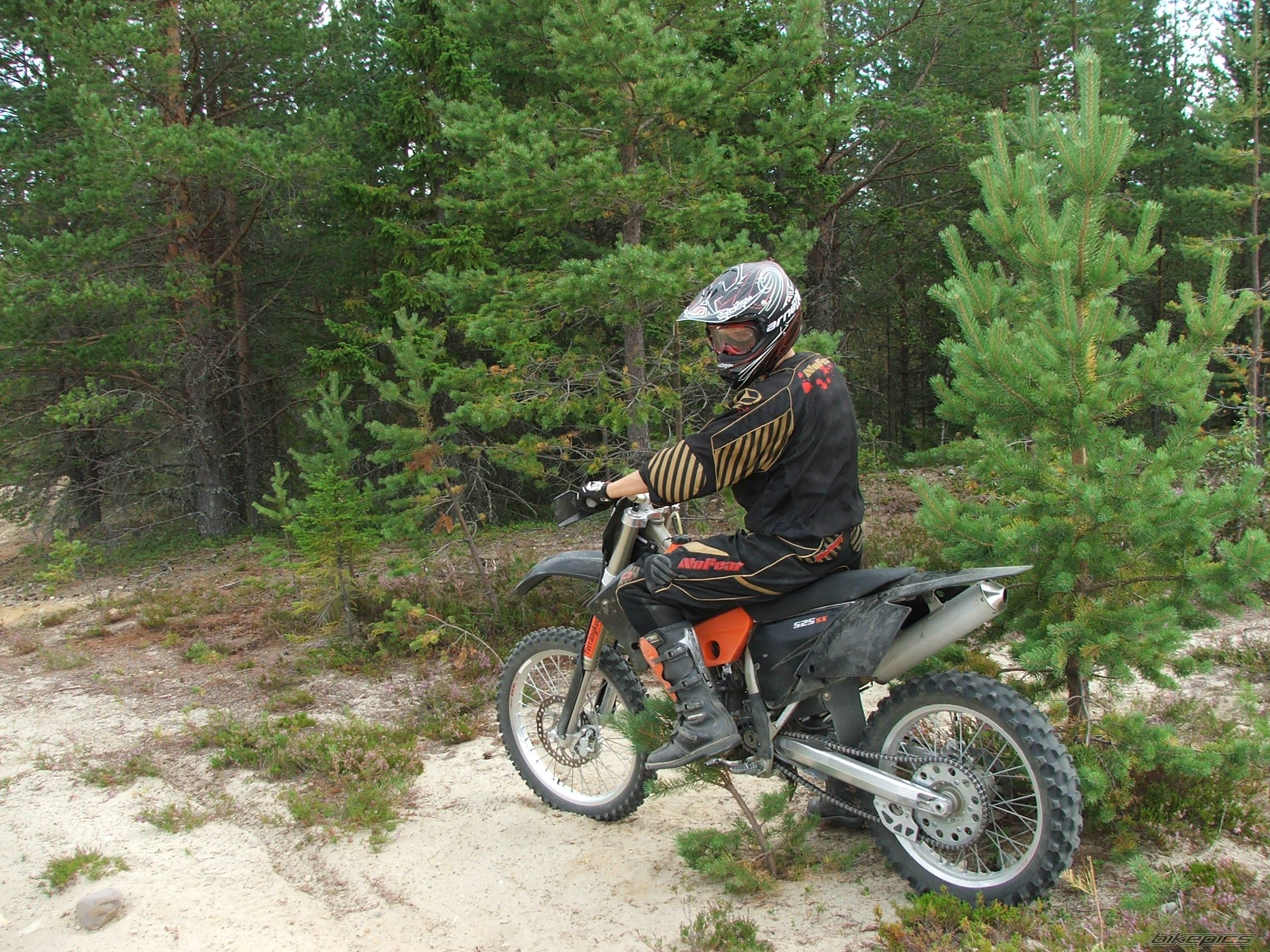 Photo 842045