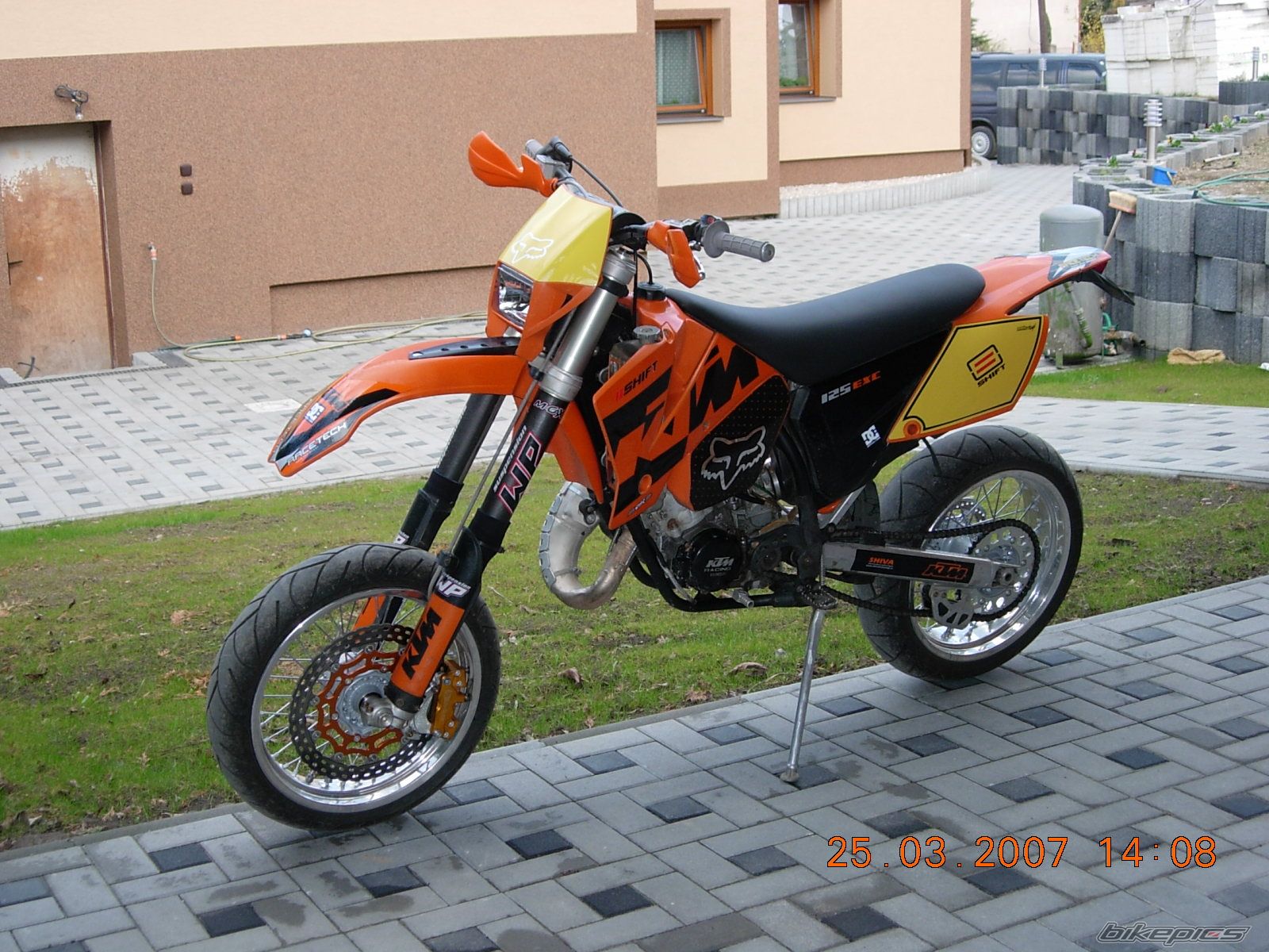 Photo 842259