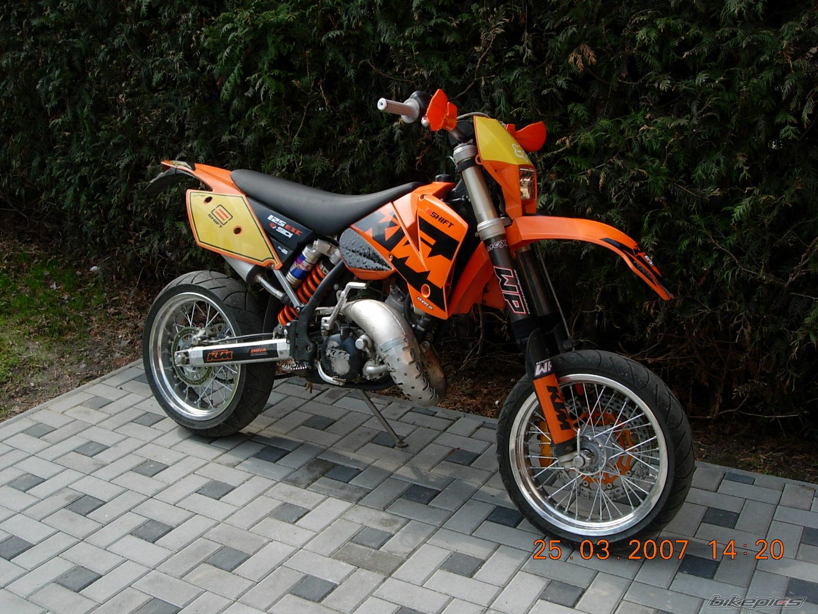 Photo 842270