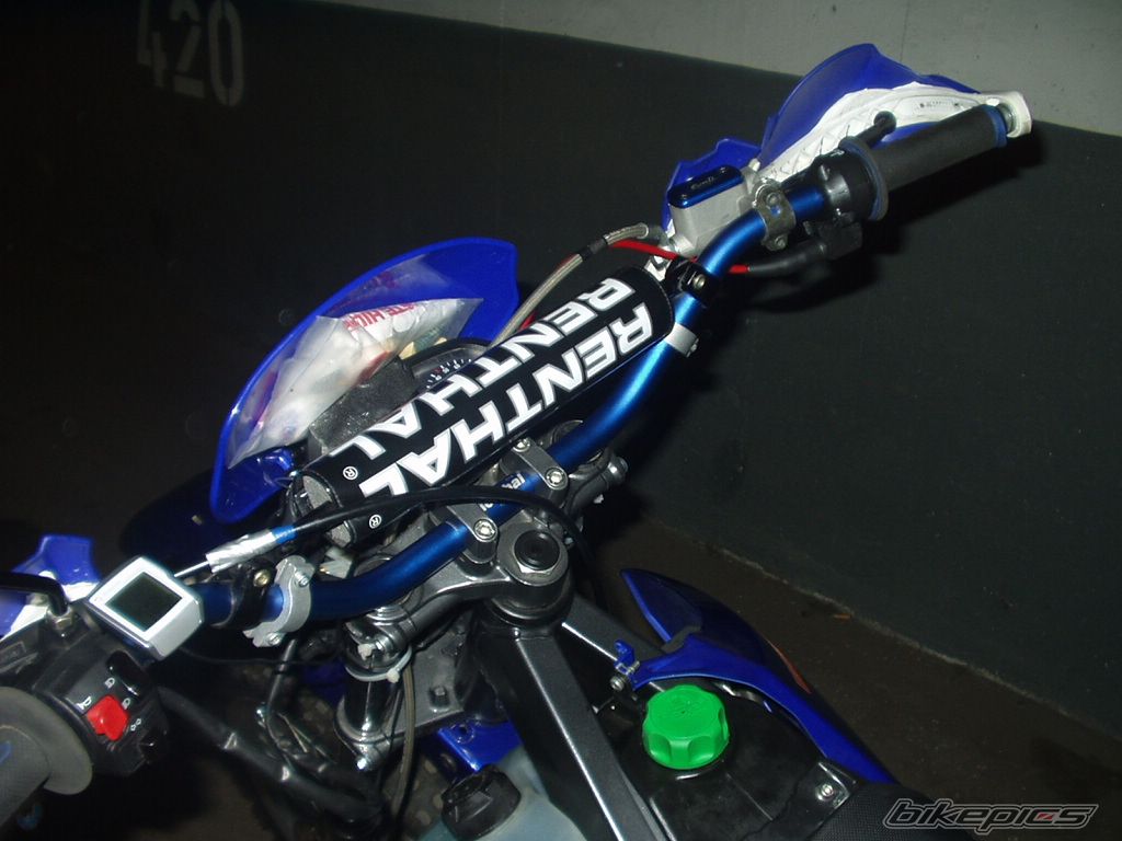 Photo 842869