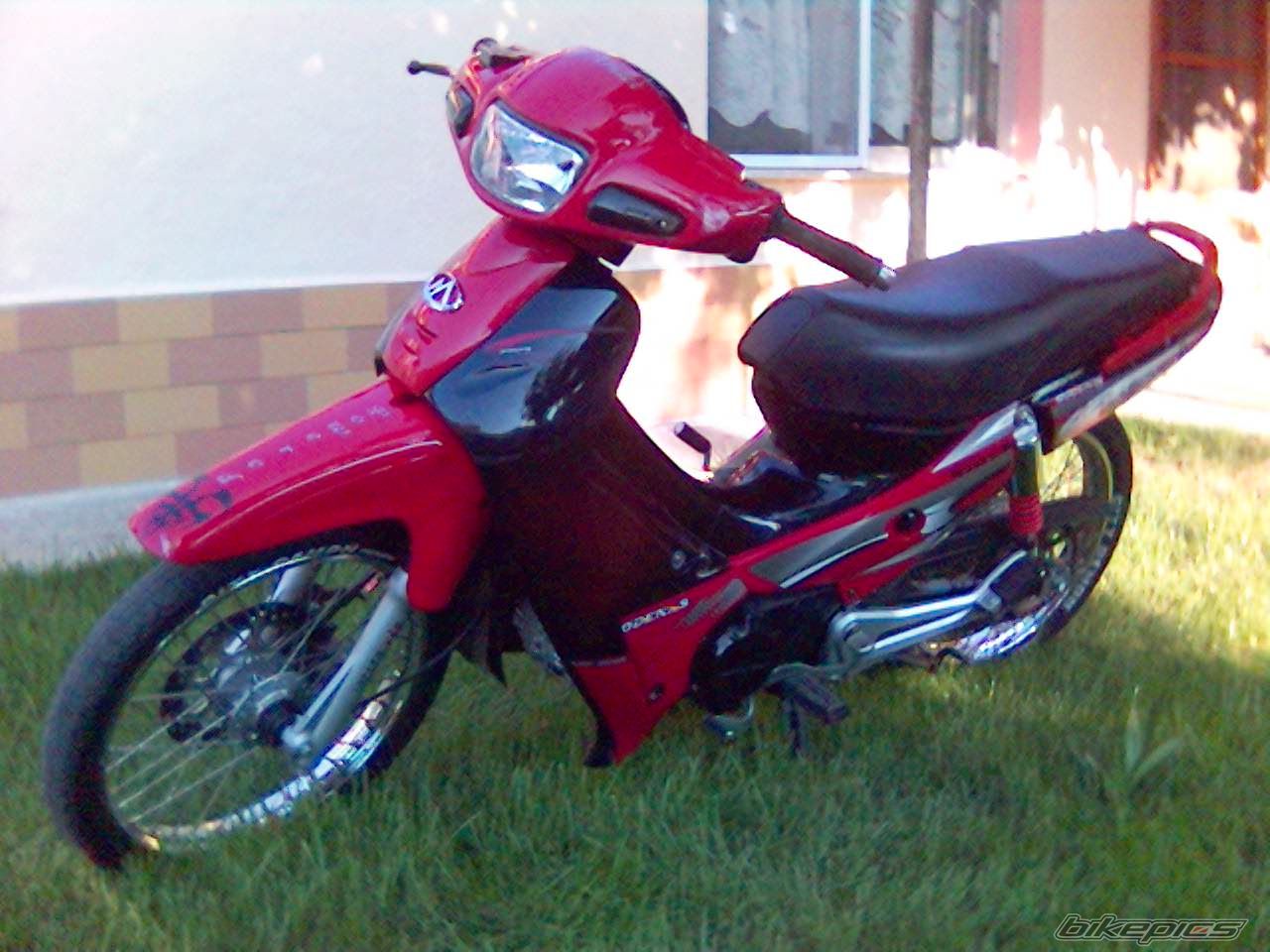 Photo 843618