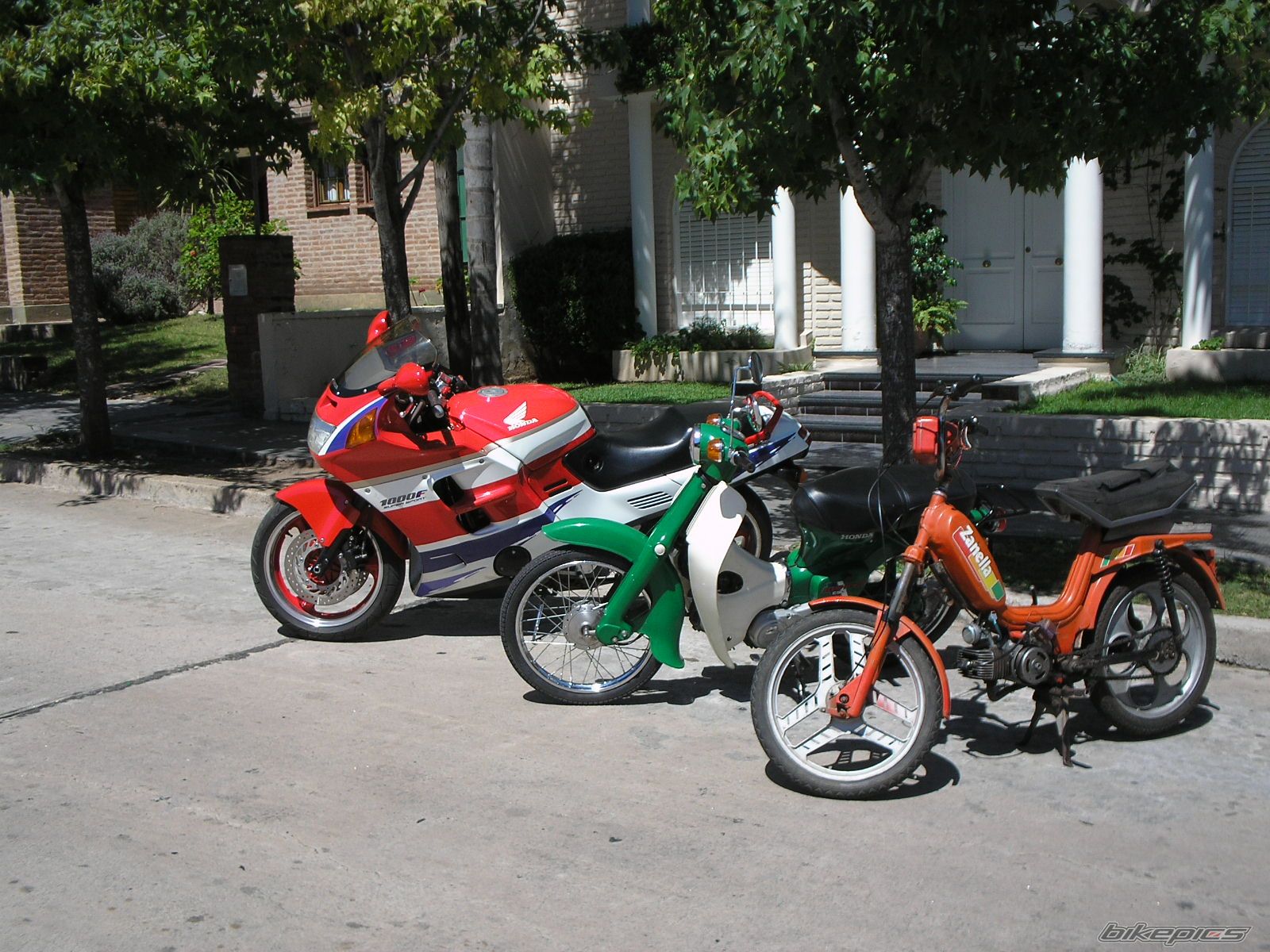 Photo 844302