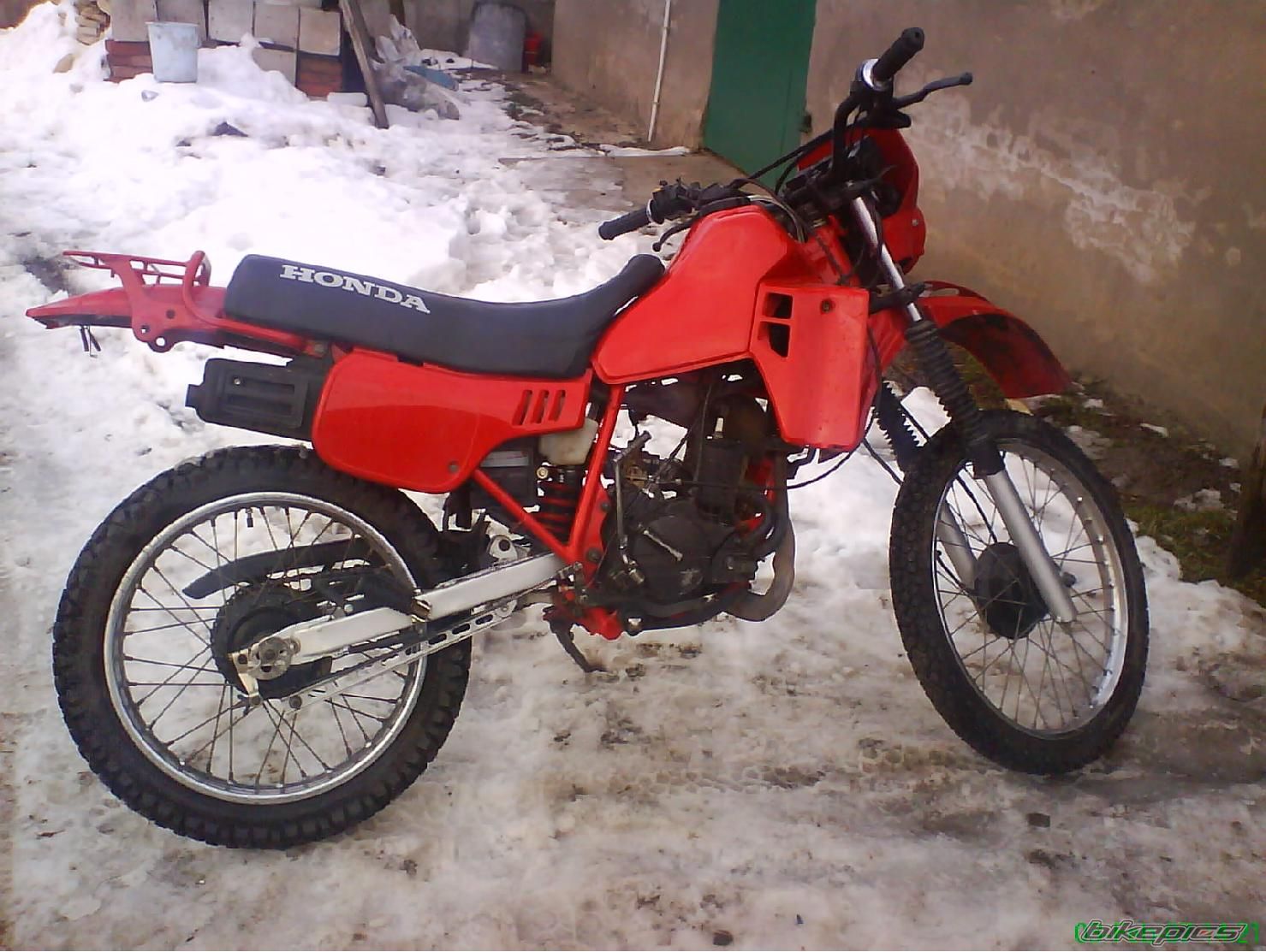 Photo 845035
