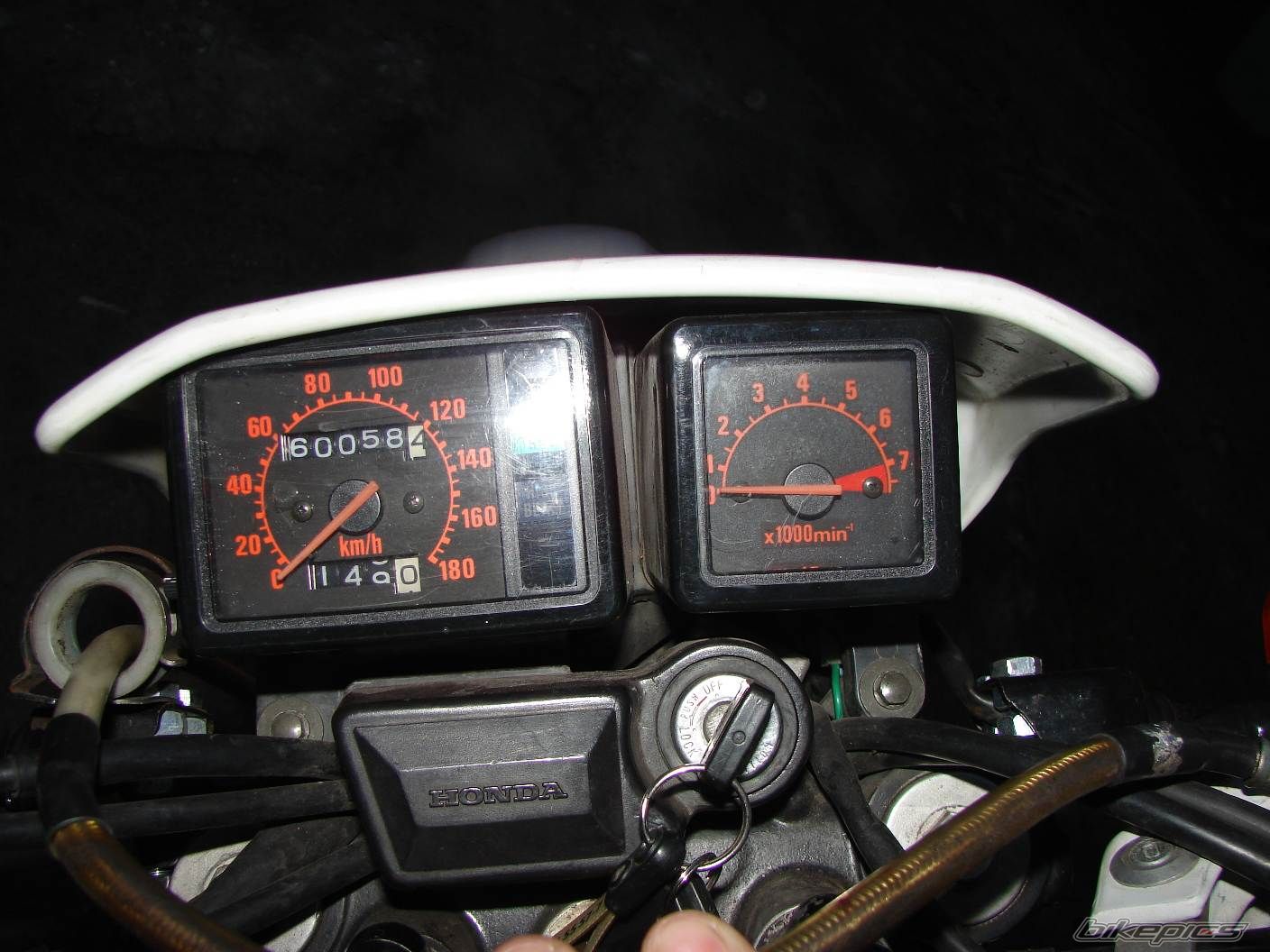 Photo 845095