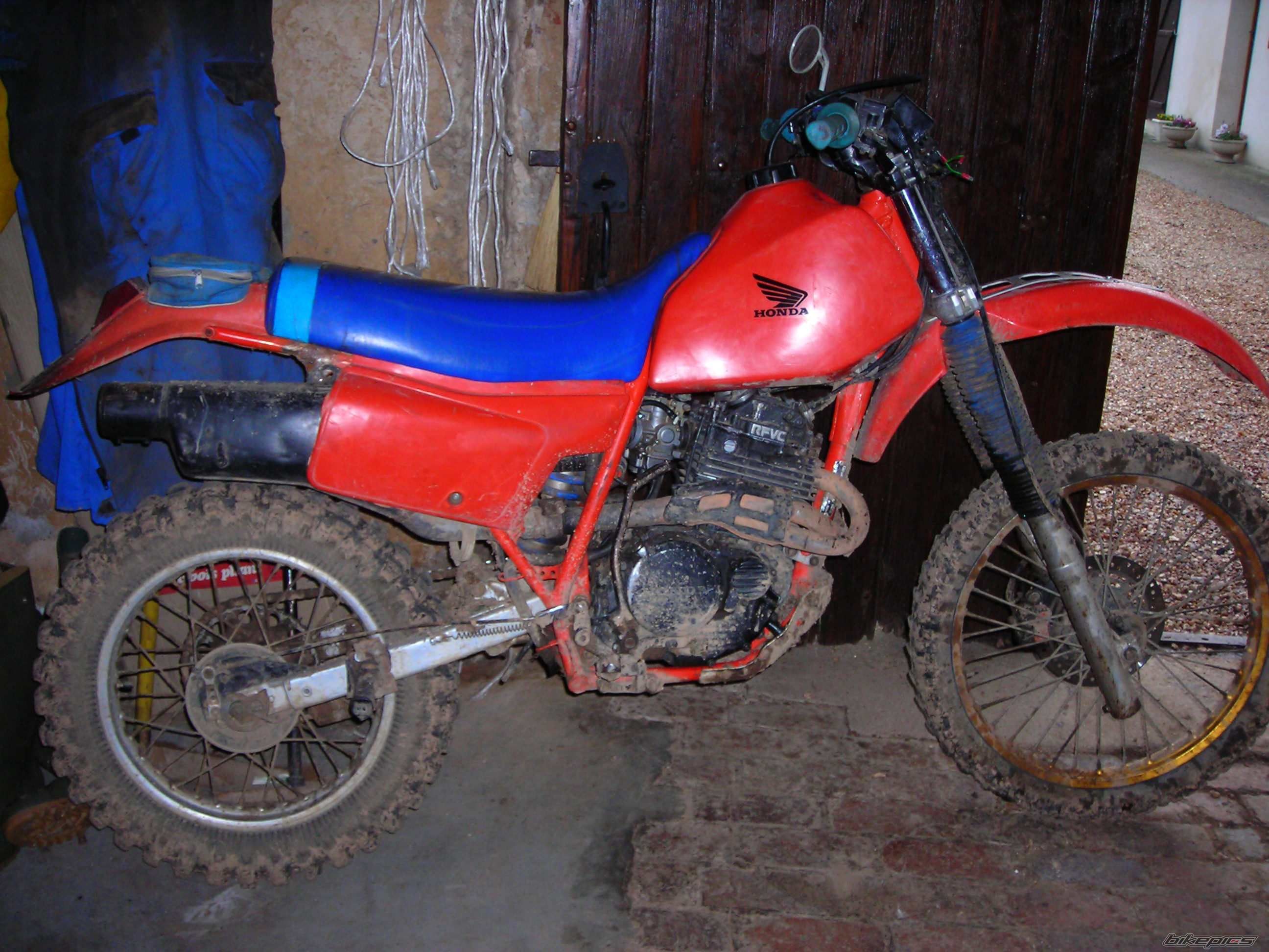 Photo 847136