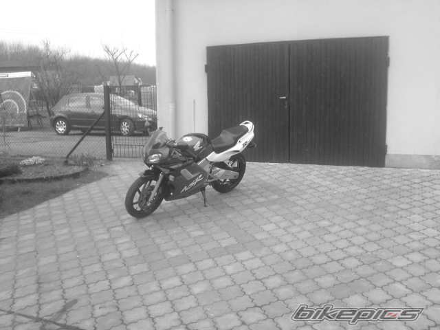Photo 852636