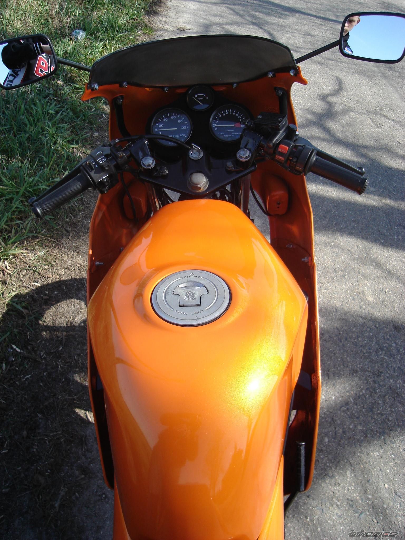 Photo 853813