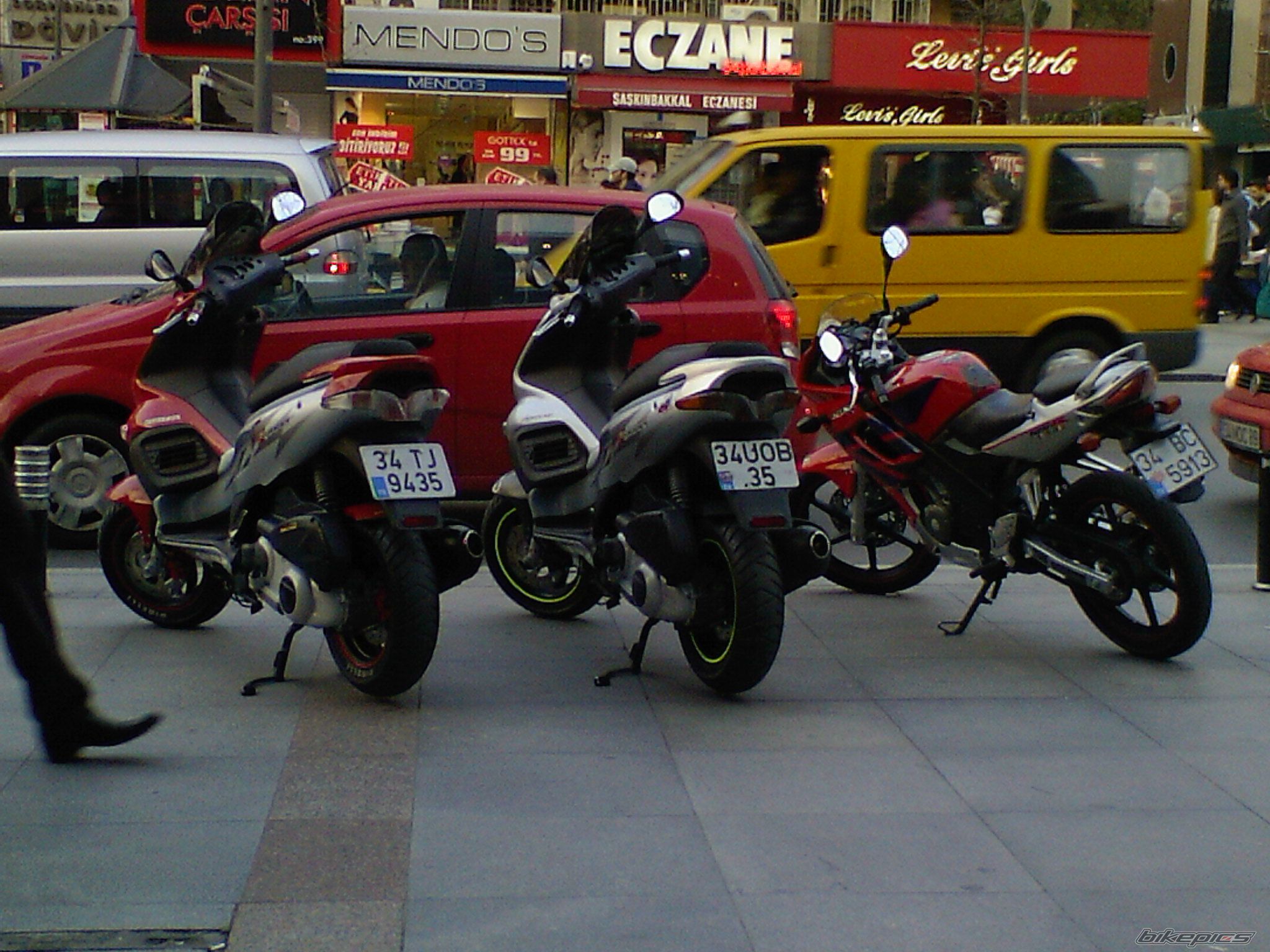 Photo 858210