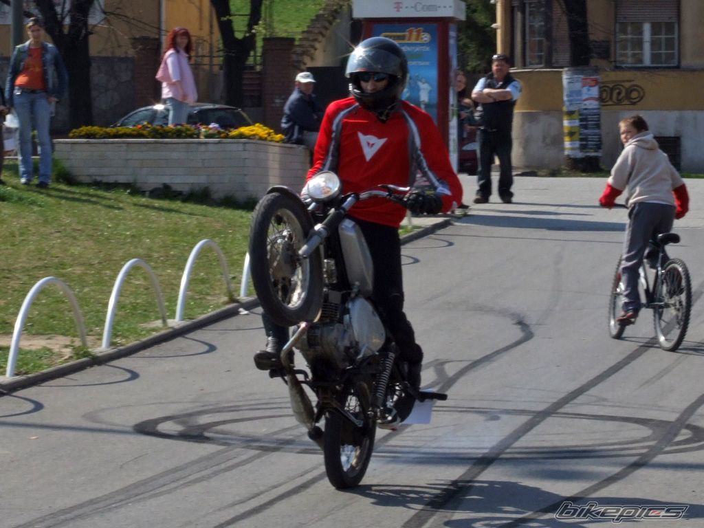 Bike Photo 858221