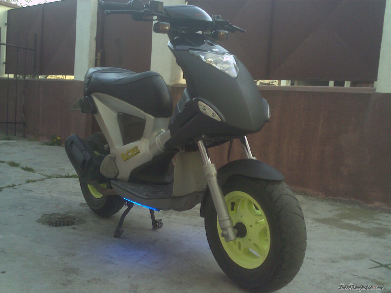 Photo 866897