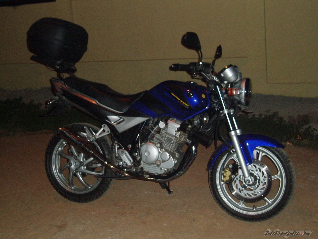 Bike Photo 869237