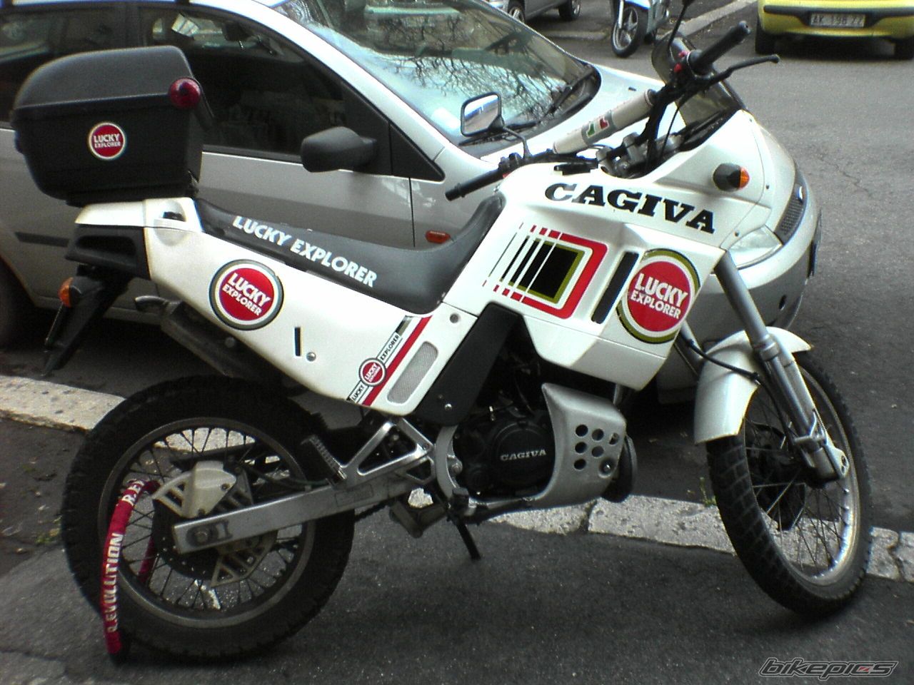 Photo 873896