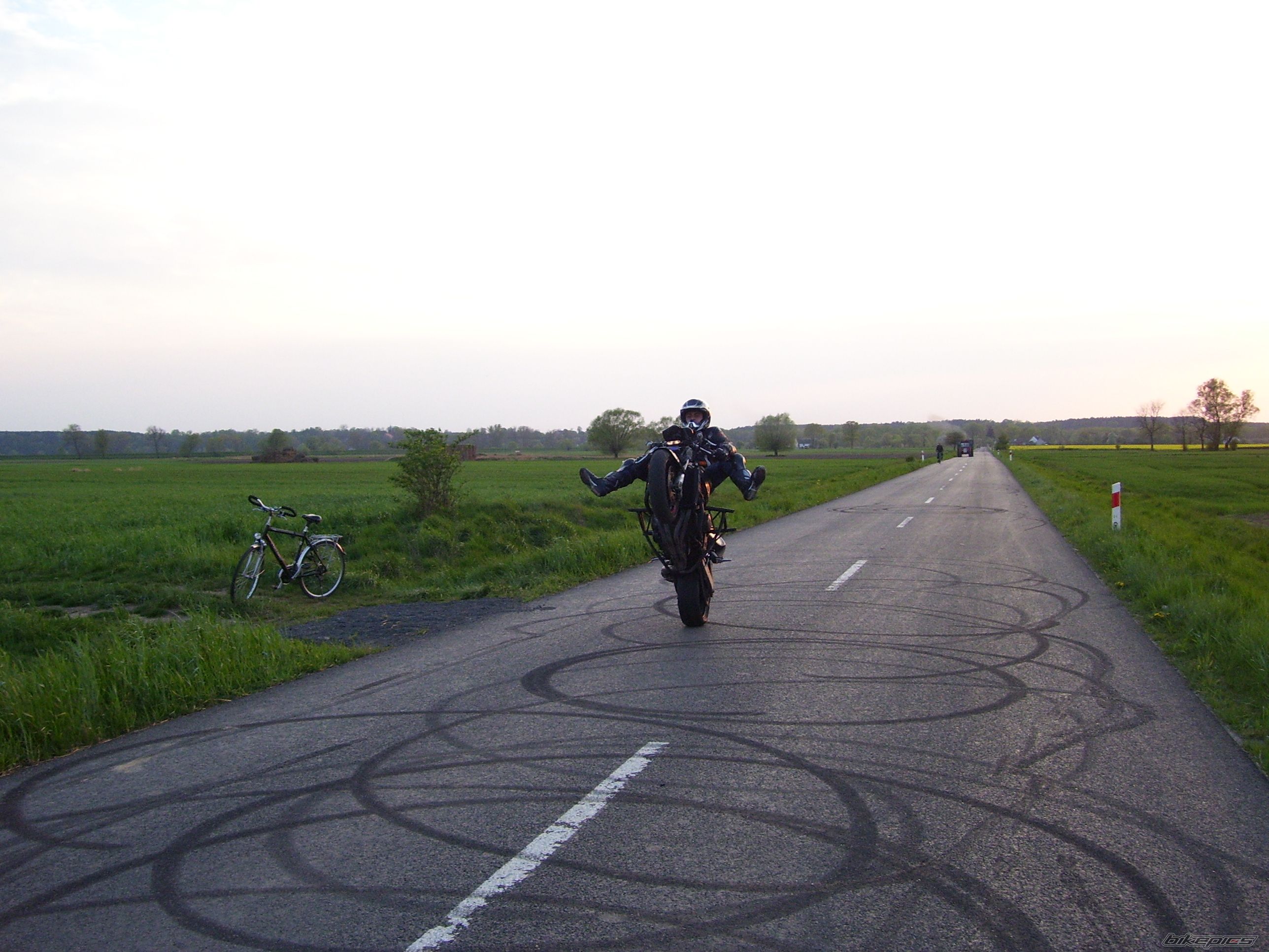 Bike Photo 874475