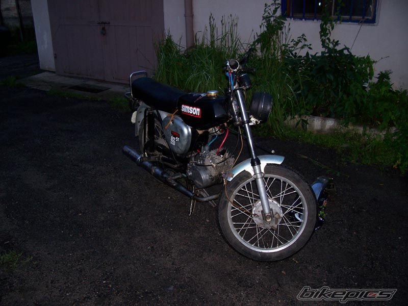 Photo 875443