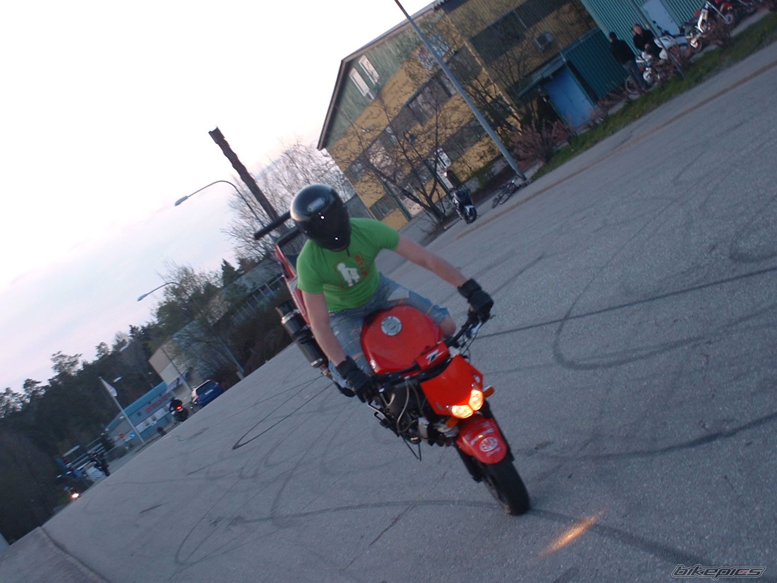 Photo 875883