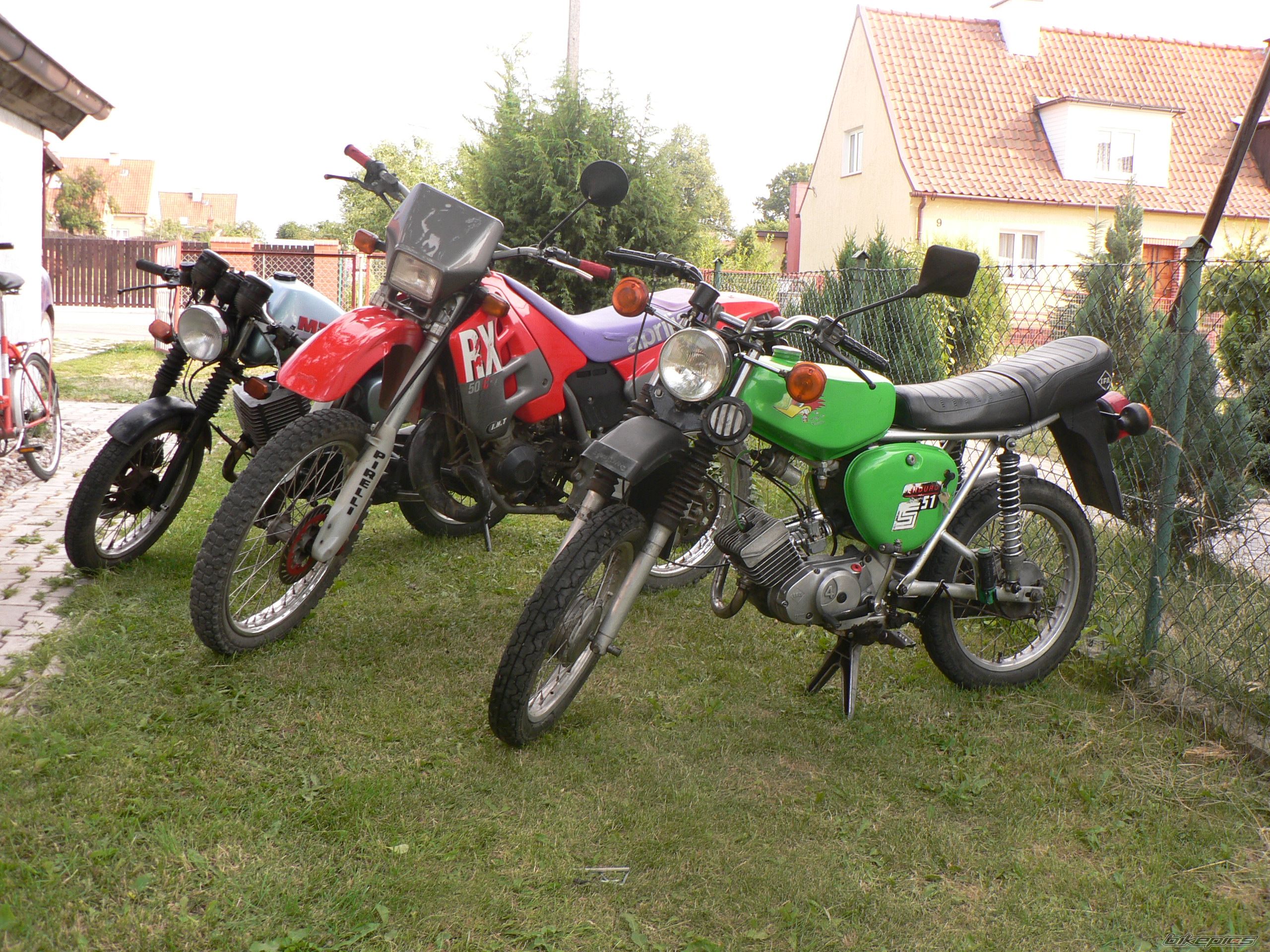 Photo 877624