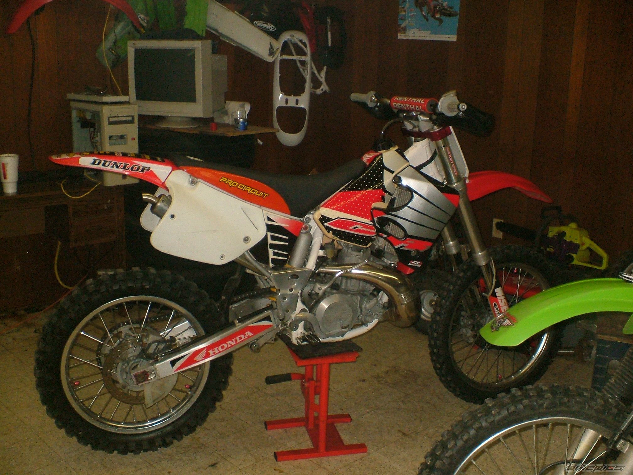 Photo 877875